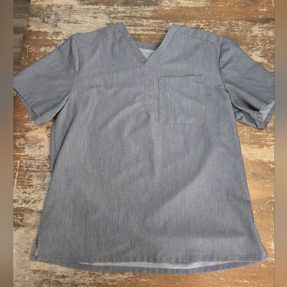 2 FABLETICS Men's Gray V-Neck Short Sleeve Tee SCRUB TOP - Picture 5 of 9